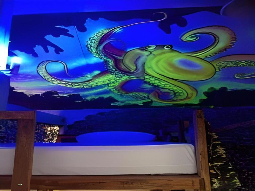 Peacock Hostel Ko Lanta Extérieur photo