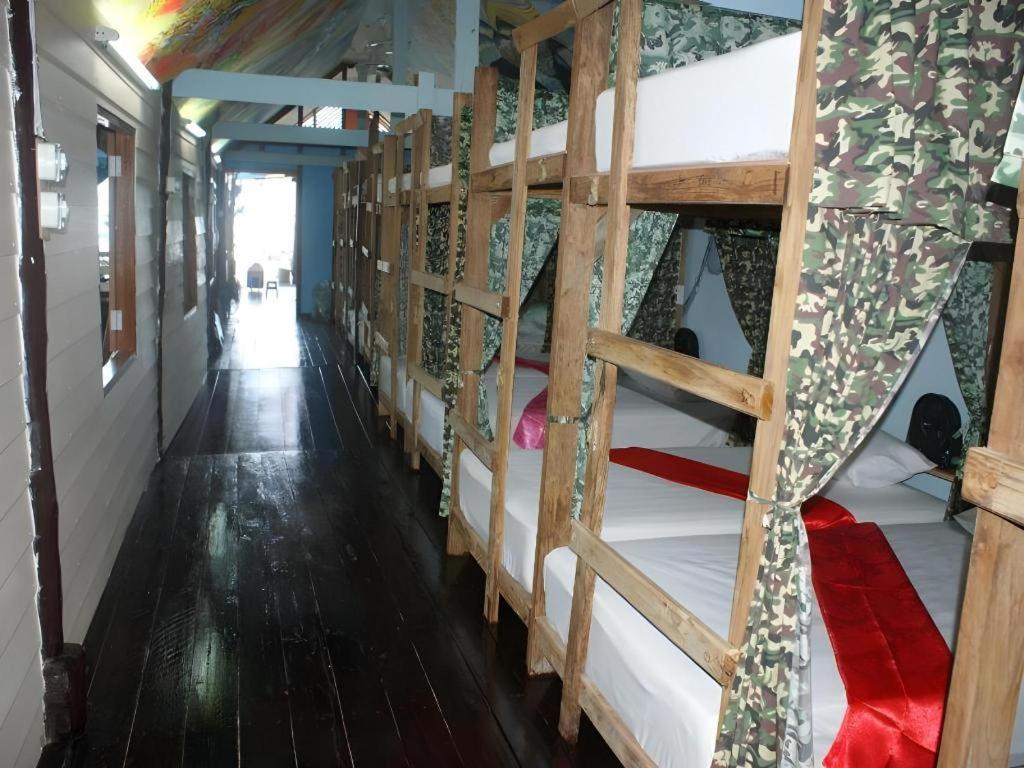 Peacock Hostel Ko Lanta Extérieur photo