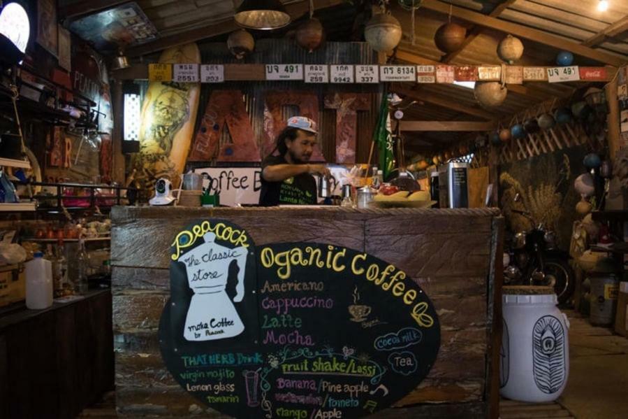 Peacock Hostel Ko Lanta Extérieur photo